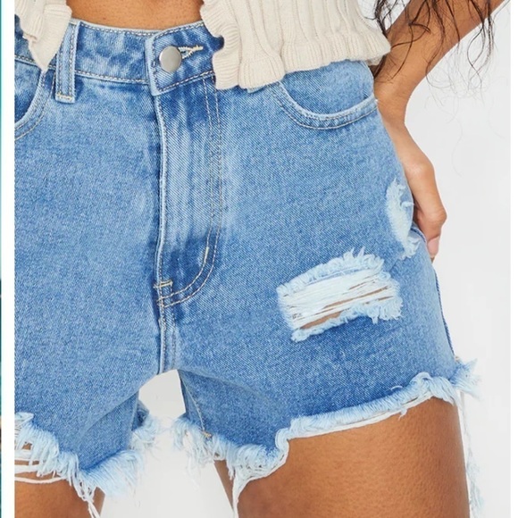 NWT Pretty Little Thing Mid Blue Wash Ripped Denim Shorts - Picture 6 of 6